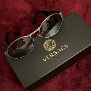 Stylish Black Sunglasses